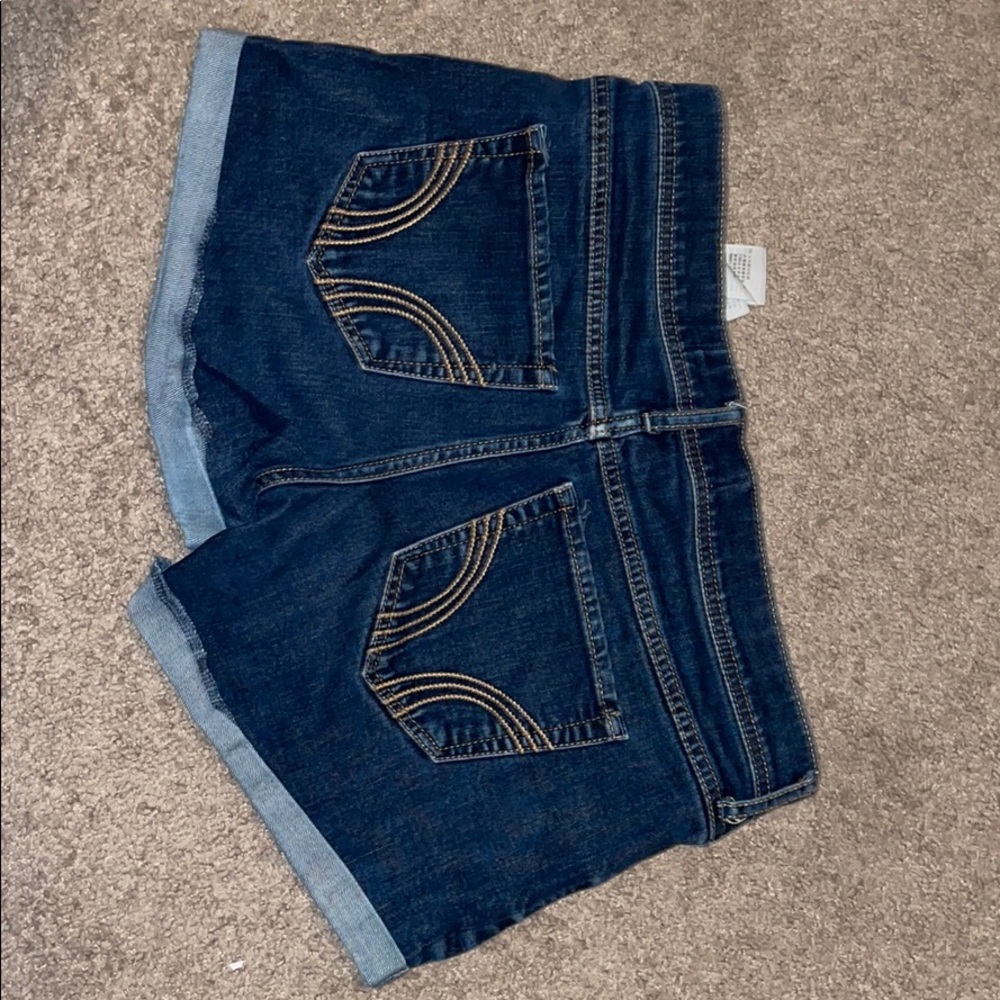 Hollister Midi Longest Length Jean Shorts 4” inseam. Size 9 - Picture 5 of 6